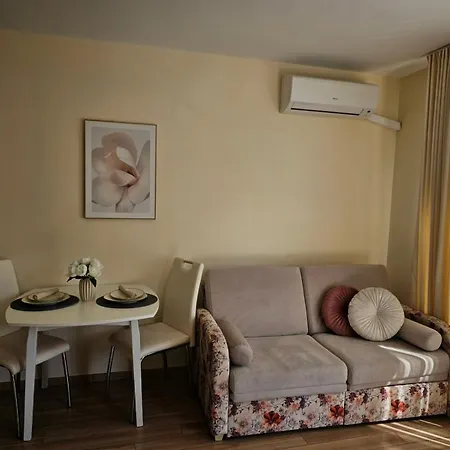 Near The Sea With Parking Apartamento