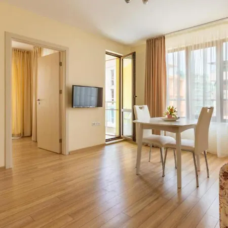 Near The Sea With Parking Apartamento