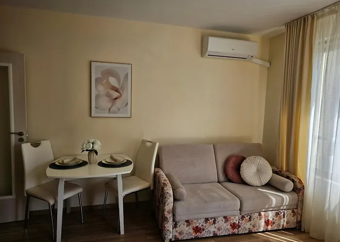 Near The Sea Apartment